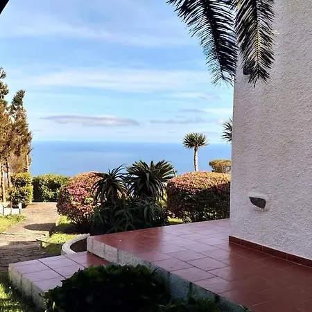 Cedros Villa *